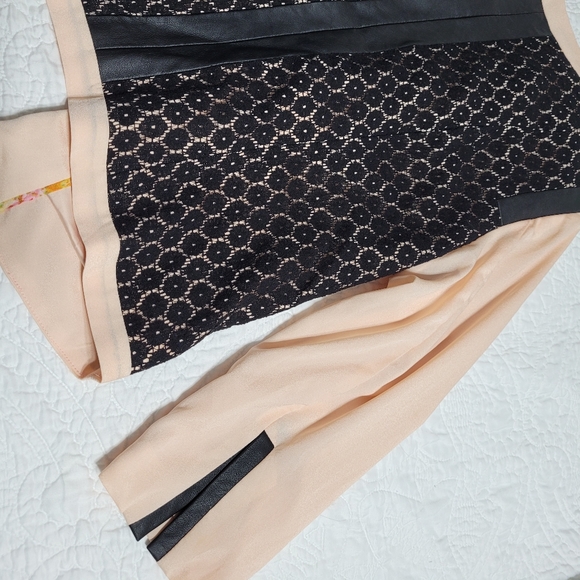 Jacket Gibson Latimer XL, nudish pink with black lace print and silk inside. - Picture 3 of 6